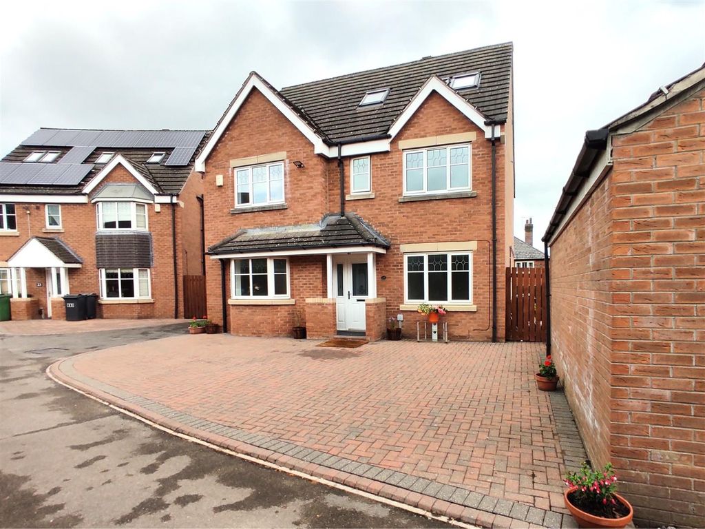 Property photo 2 of 32 Front 2.Jpg
