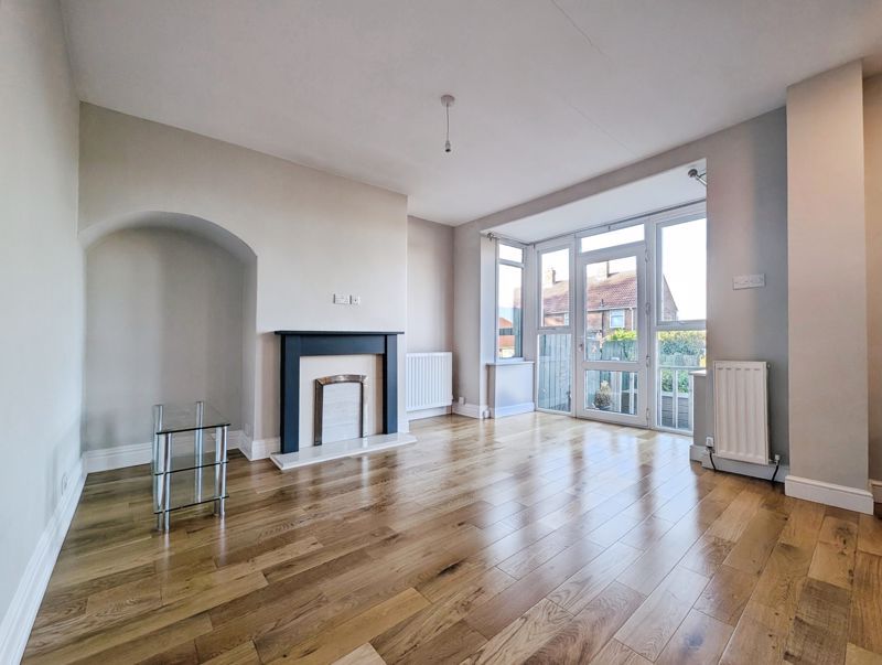 Property photo 3 of 12 Photo 7