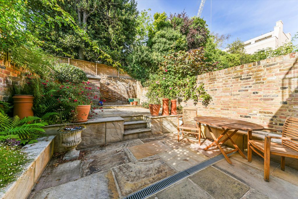 Property photo 2 of 15 Image