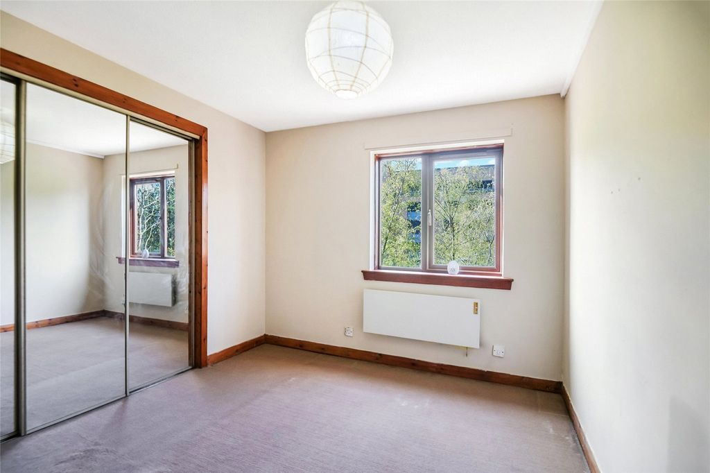 Property photo 3 of 21 Picture No. 15