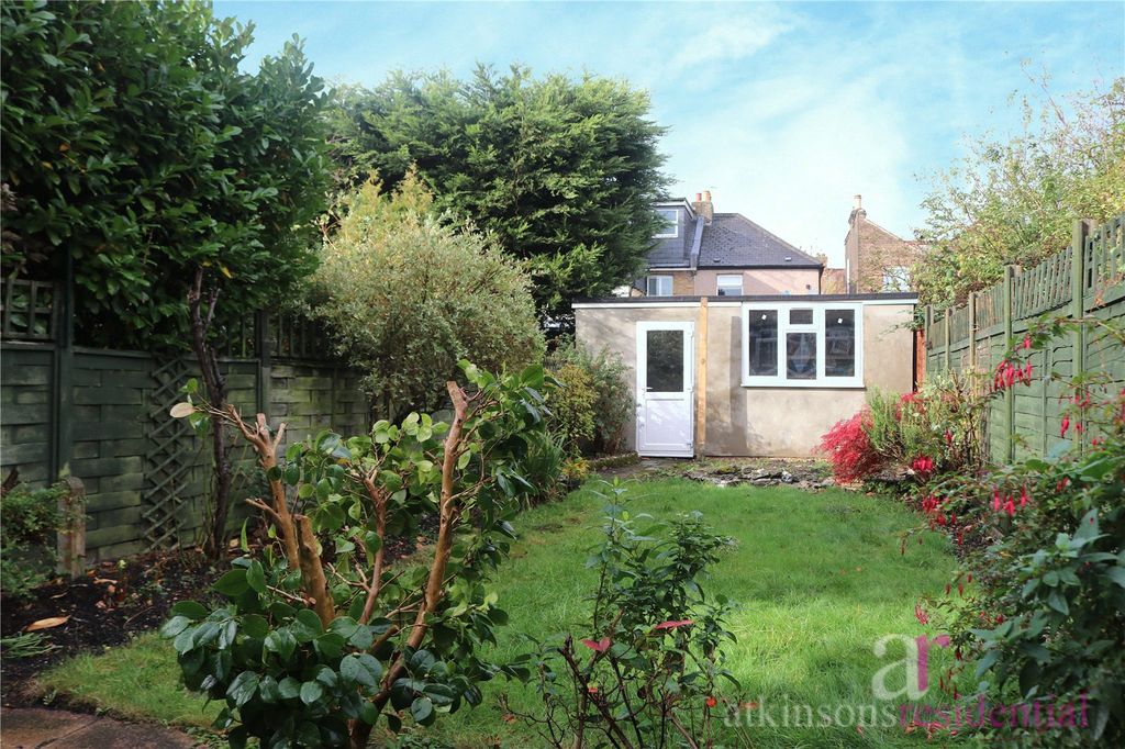 Property photo 3 of 18 Picture No. 21