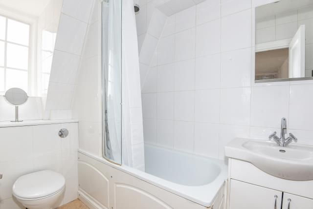 Property photo 3 of 10 Internal View