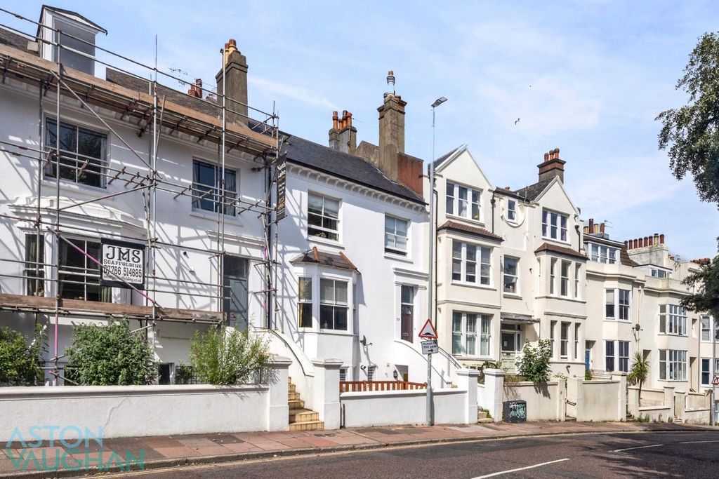 Property photo 1 of 9 4623440
