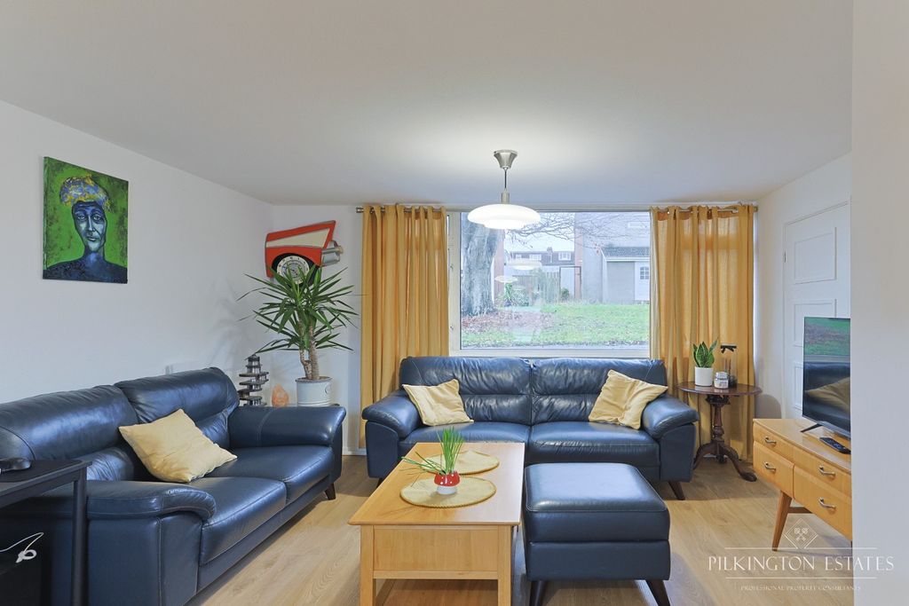 Property photo 2 of 14 4759104