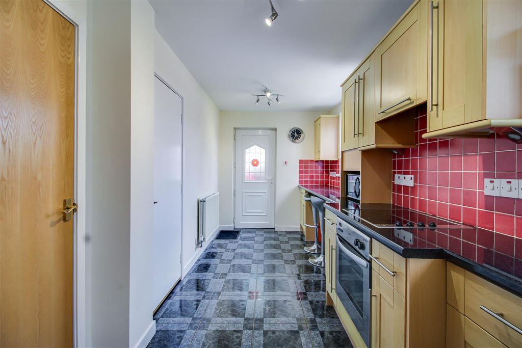 Property photo 3 of 16