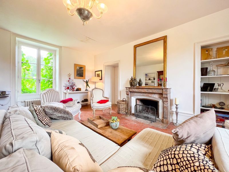 Property photo 3 of 25 Photo 15