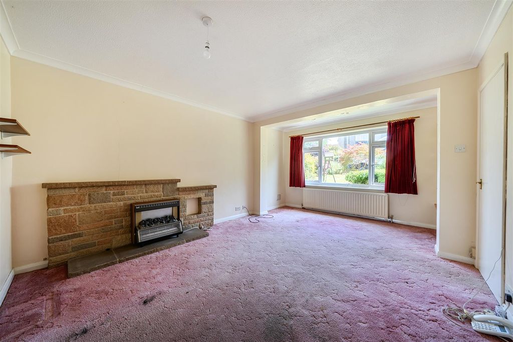 Property photo 2 of 12 Sitting Room