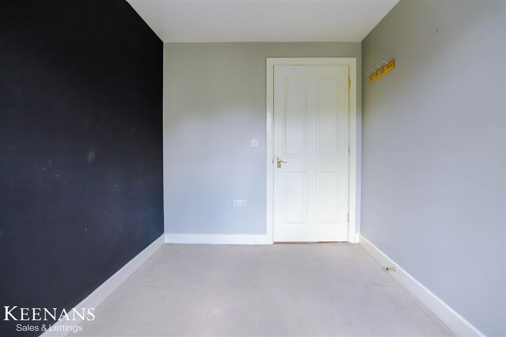 2 bed flat for saleTinker Brook Close, Oswaldtwistle, Accrington BB5 photo 5