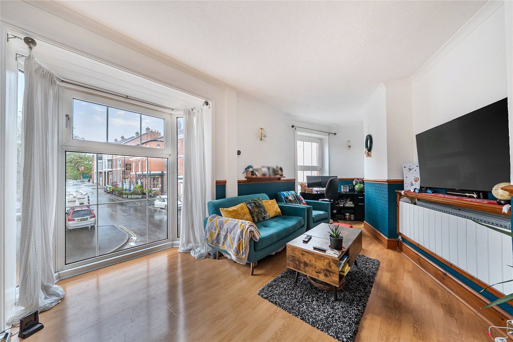 Property photo 2 of 13 2 - Picture No. 20