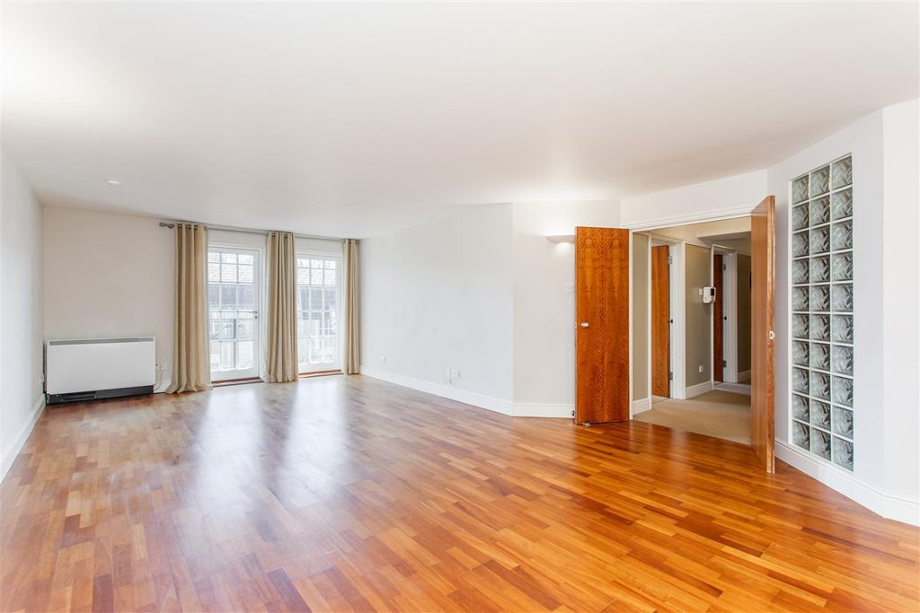 Property photo 1 of 14 Reception Room