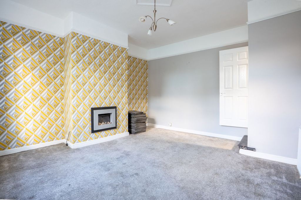 Property photo 3 of 7 41Bridgestreet3