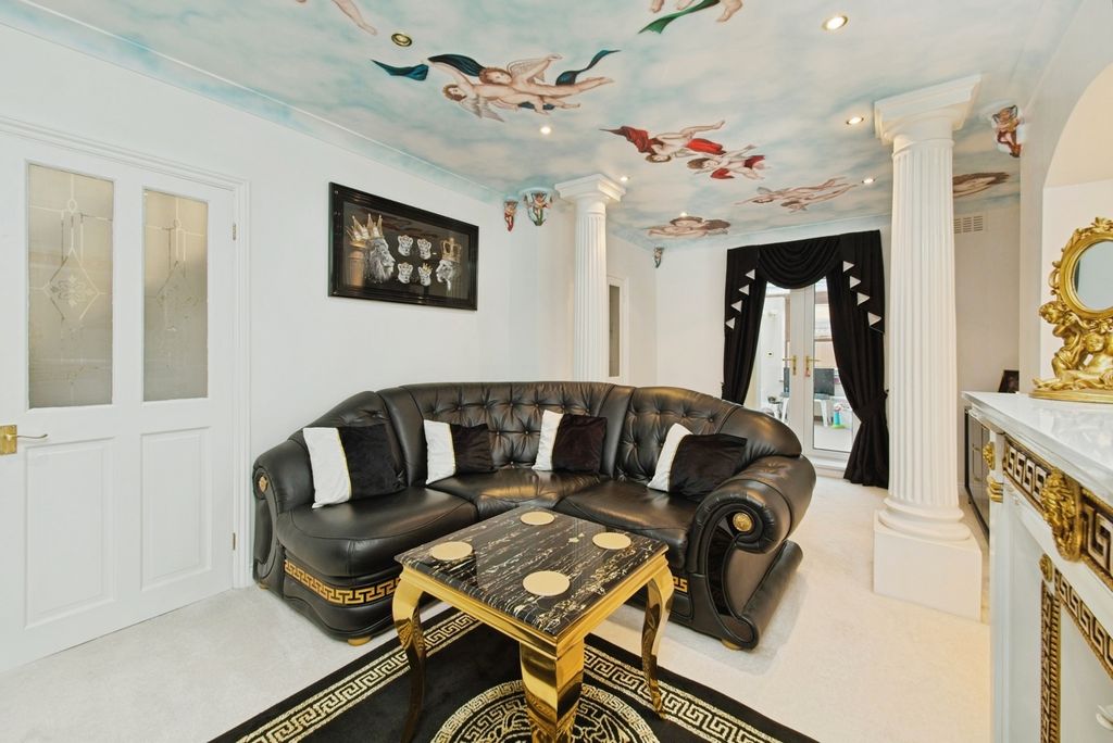 Property photo 2 of 14 Pbox-Img.Jpg