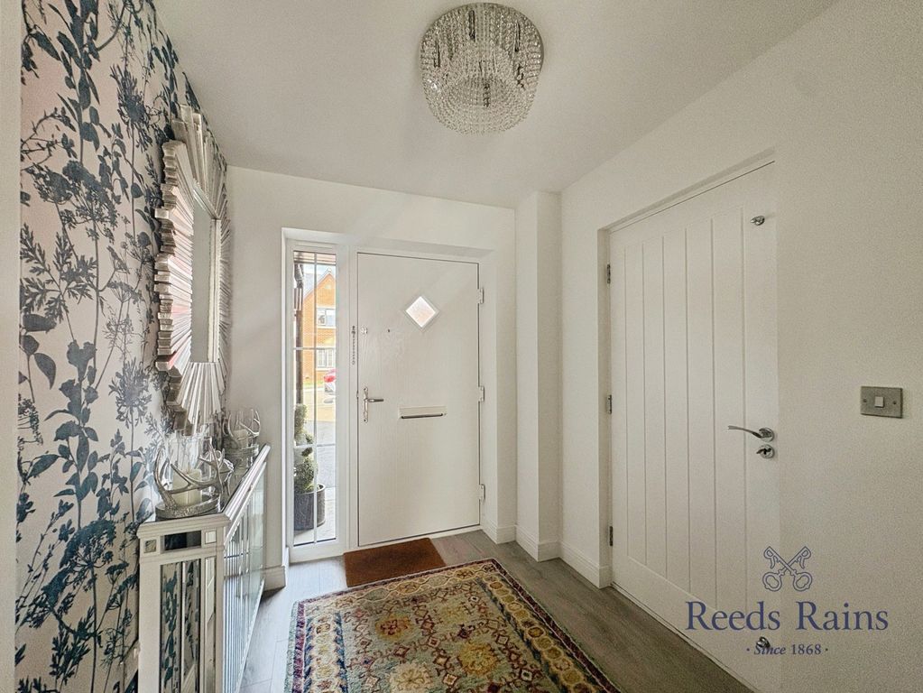 Property photo 2 of 18 Pbox-Img.Jpg