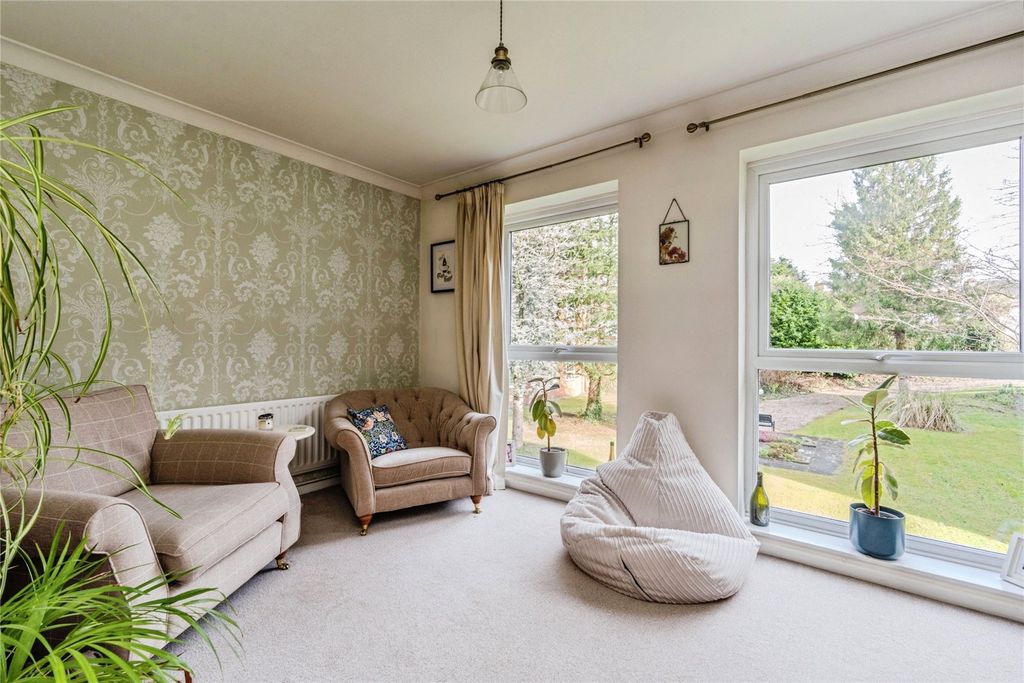 Property photo 2 of 11 Picture No. 22