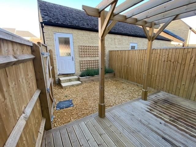 Property photo 3 of 10 Garden