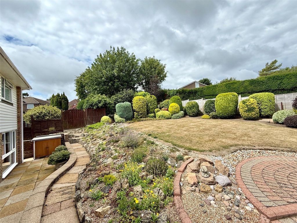 Property photo 3 of 21 Picture No. 10