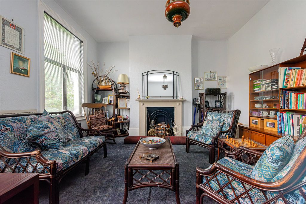 Property photo 2 of 16 Picture No. 09