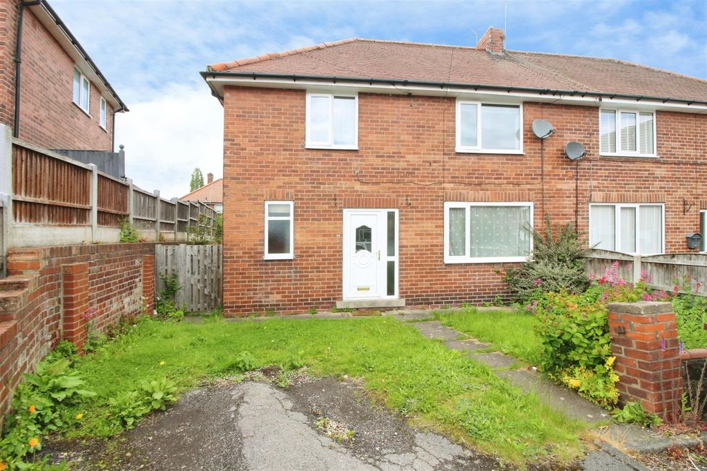 Property photo 1 of 18 Outside