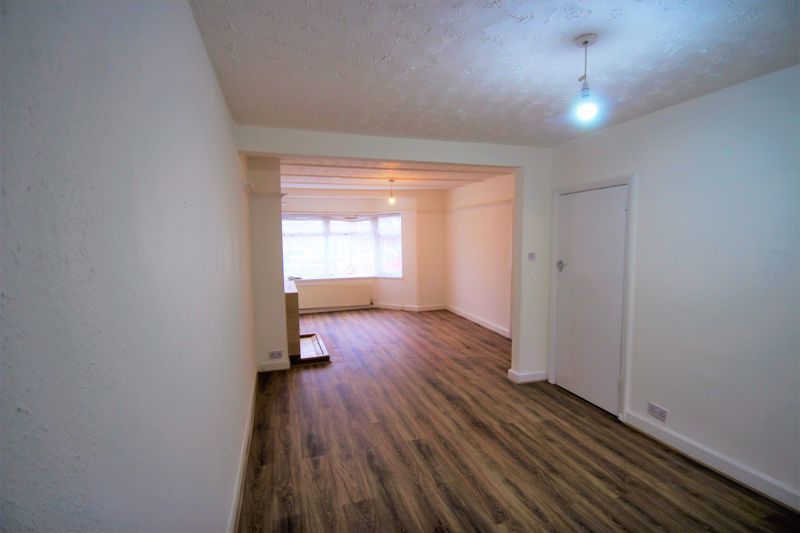 Property photo 2 of 16 Photo 1