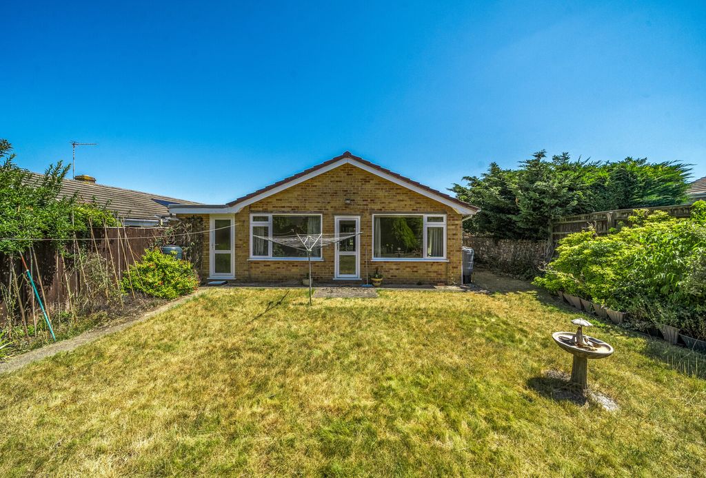 Property photo 2 of 19 1323806-16-686E43...