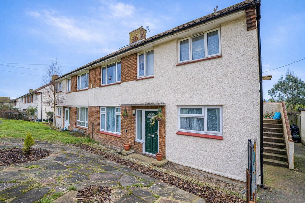 Property photo 1 of 12 5F978F4c-5F71-43cd-8c4E-23E3787c0B40.Png