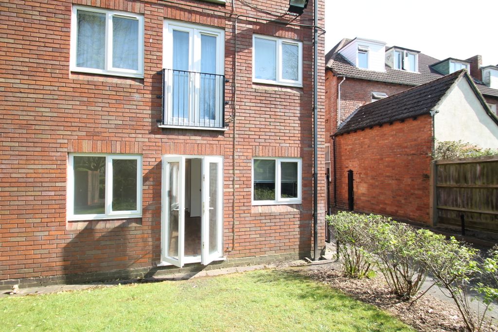 Property photo 3 of 8 Img_3947
