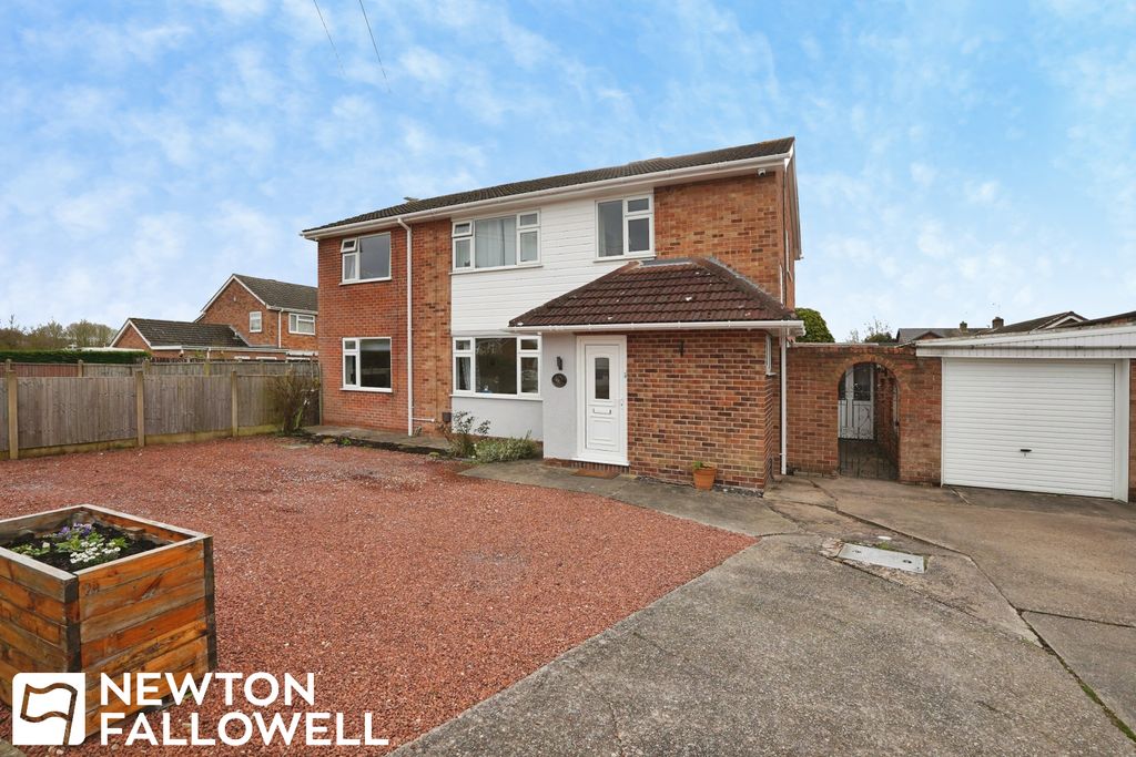 Property photo 1 of 23