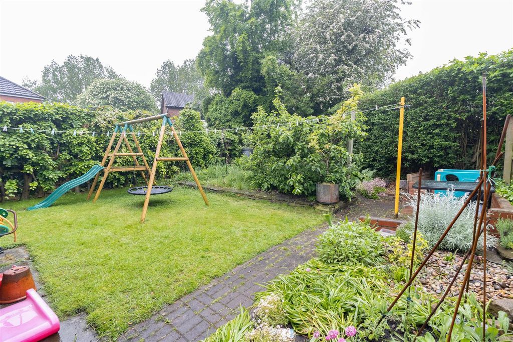 Property photo 2 of 15 Rear Garden