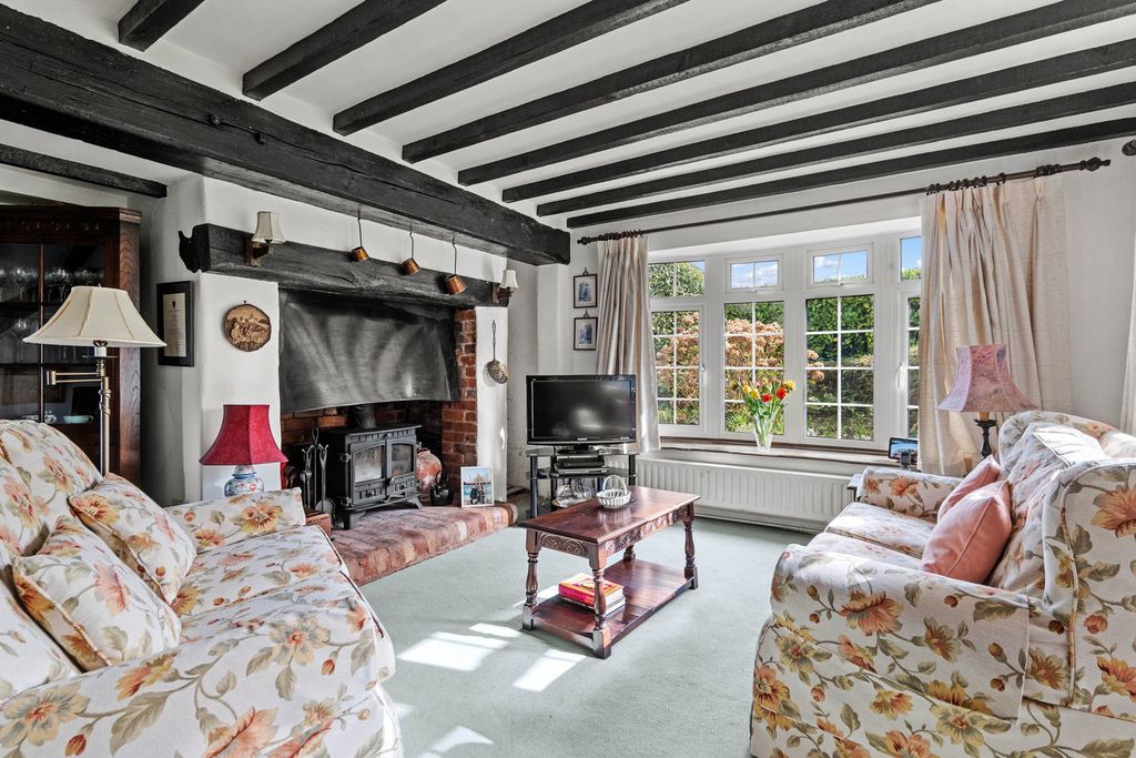 Property photo 3 of 27