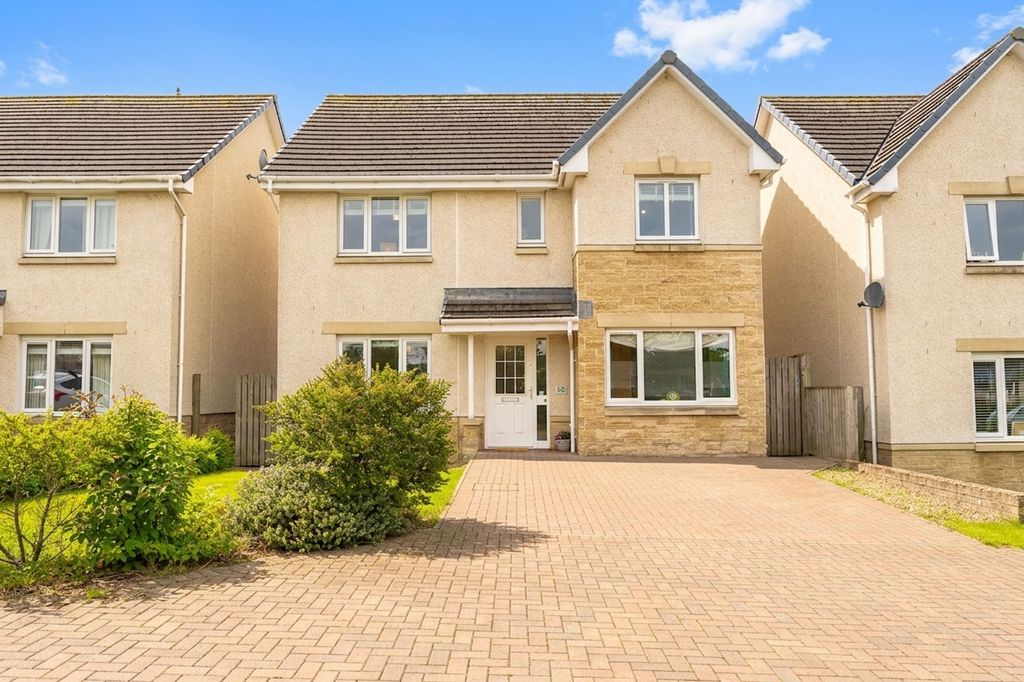 Property photo 1 of 36