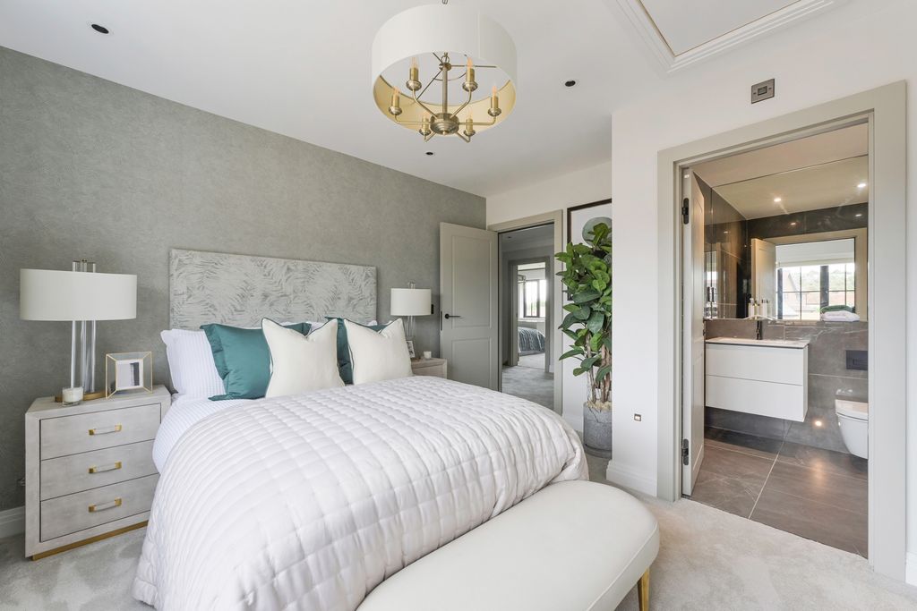 Additional image 13 of 4 bed detached house to rentAllingham Place, Brighton BN2