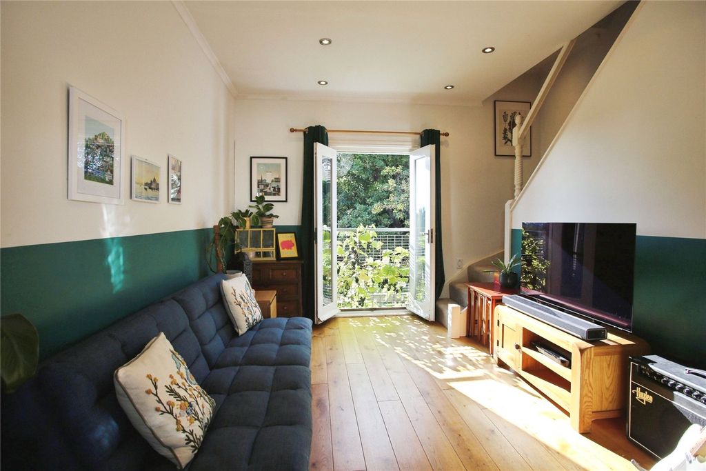 Property photo 3 of 24 Picture No. 35