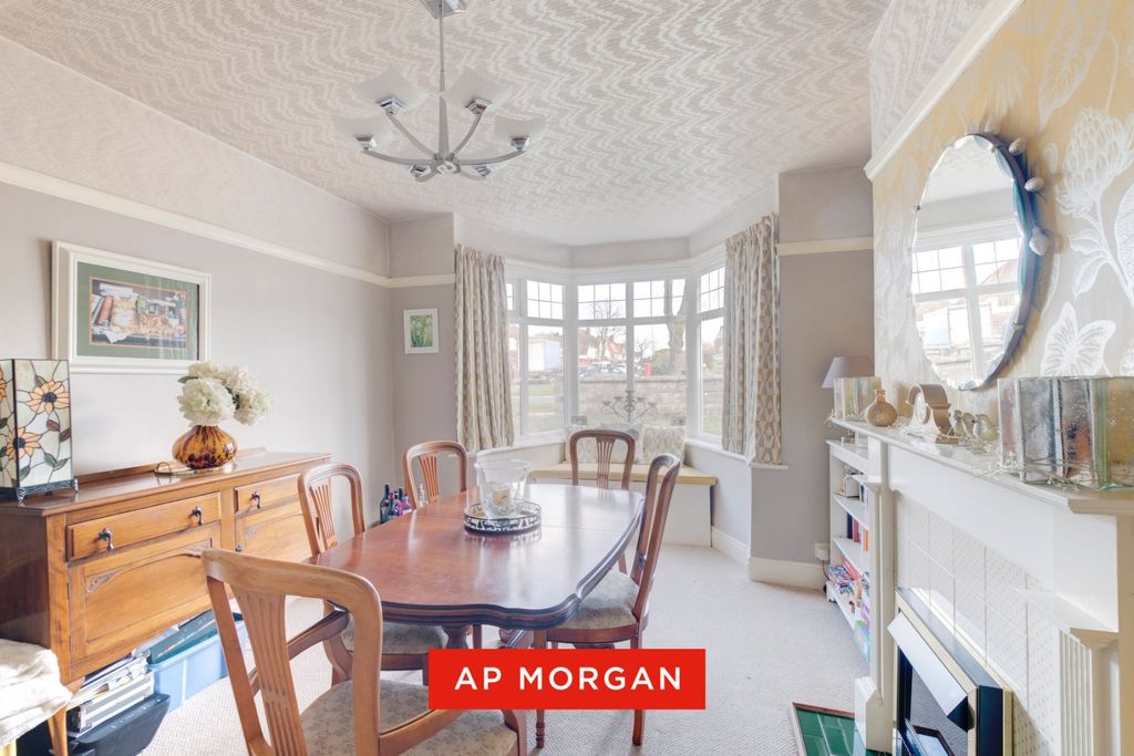 Property photo 2 of 27 Picture No. 03