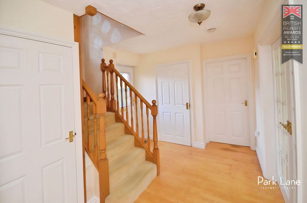 Property photo 3 of 23