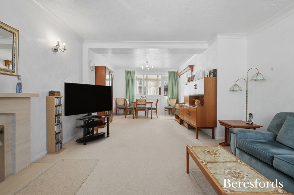 Property photo 2 of 16 Picture No. 13