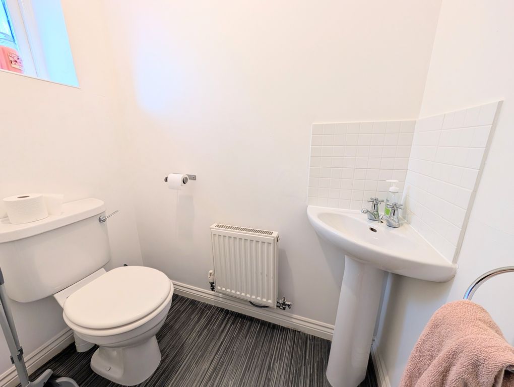 Property photo 2 of 7
