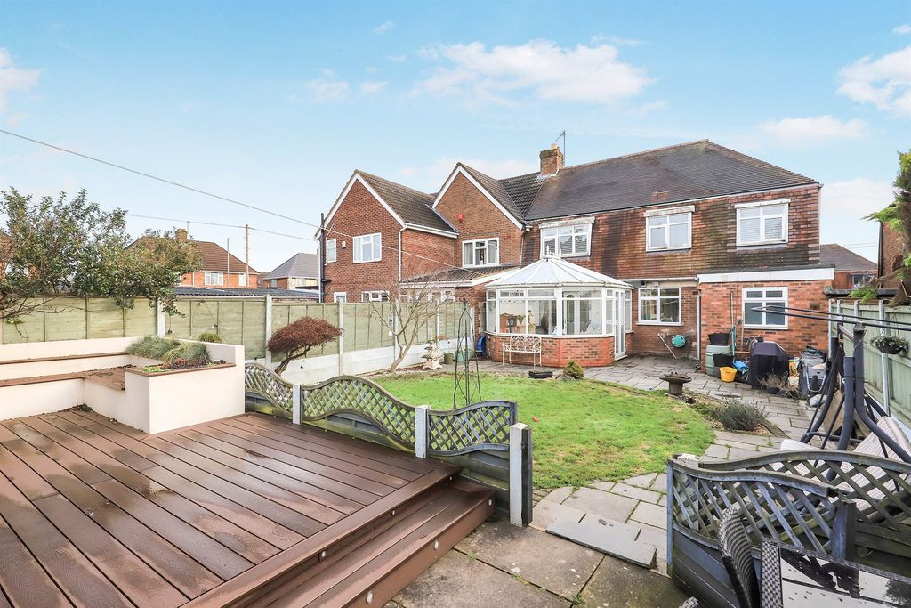 Property photo 2 of 18