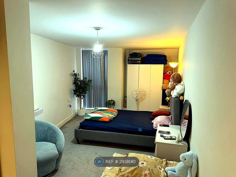 Property photo 2 of 19