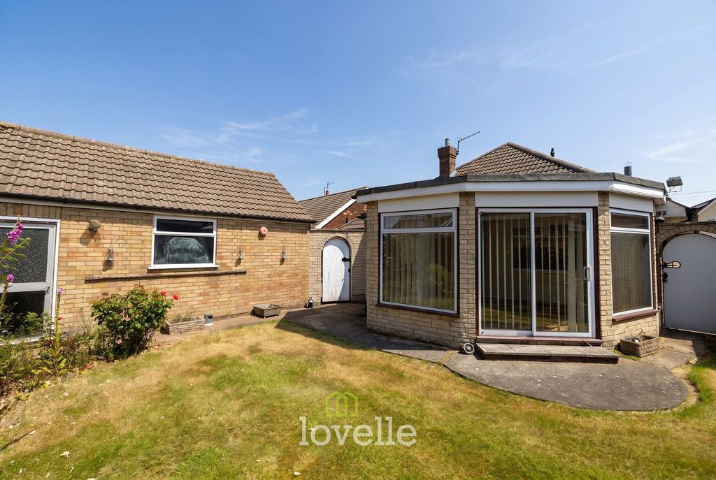 Property photo 3 of 17