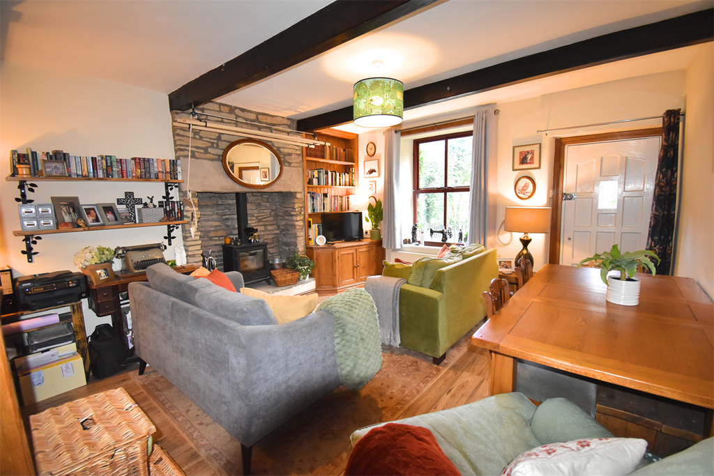 Property photo 3 of 15 Sitting Room