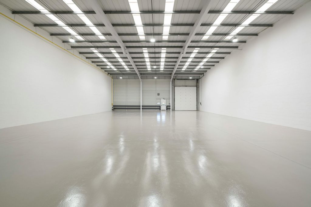 Property photo 1 of 17 Warehouse