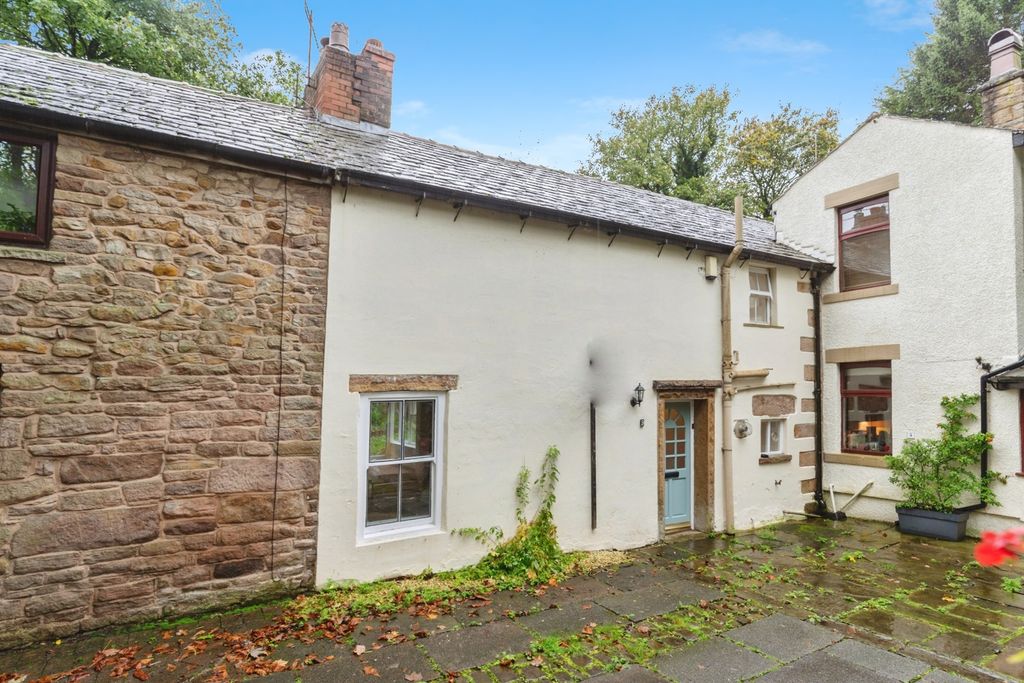 Property photo 1 of 16 External