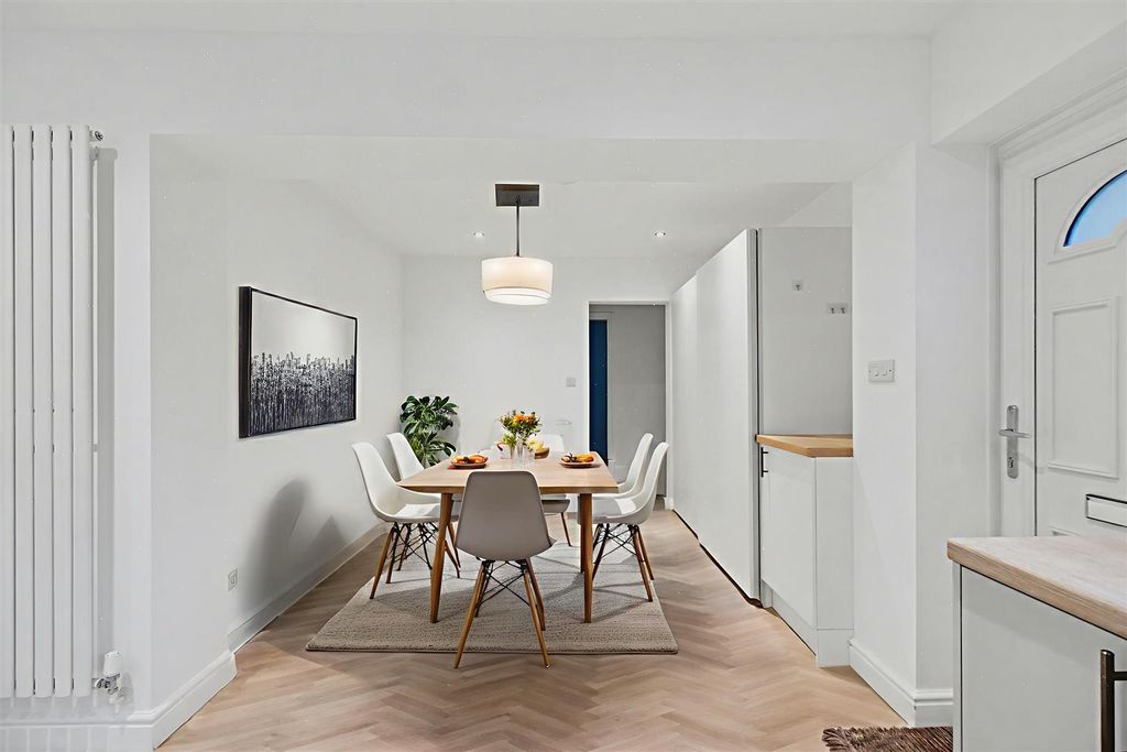 Property photo 3 of 30 Ai Dining Area.Jpeg