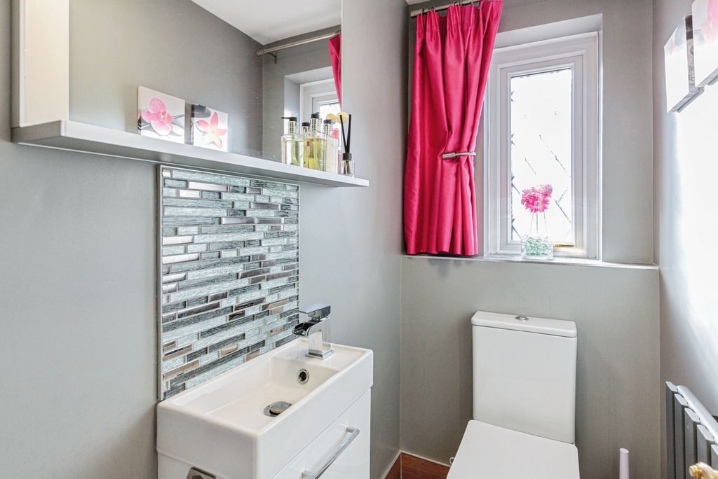 Property photo 3 of 25 Pbox-Img.Jpg