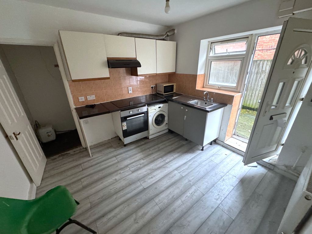 Property photo 2 of 5