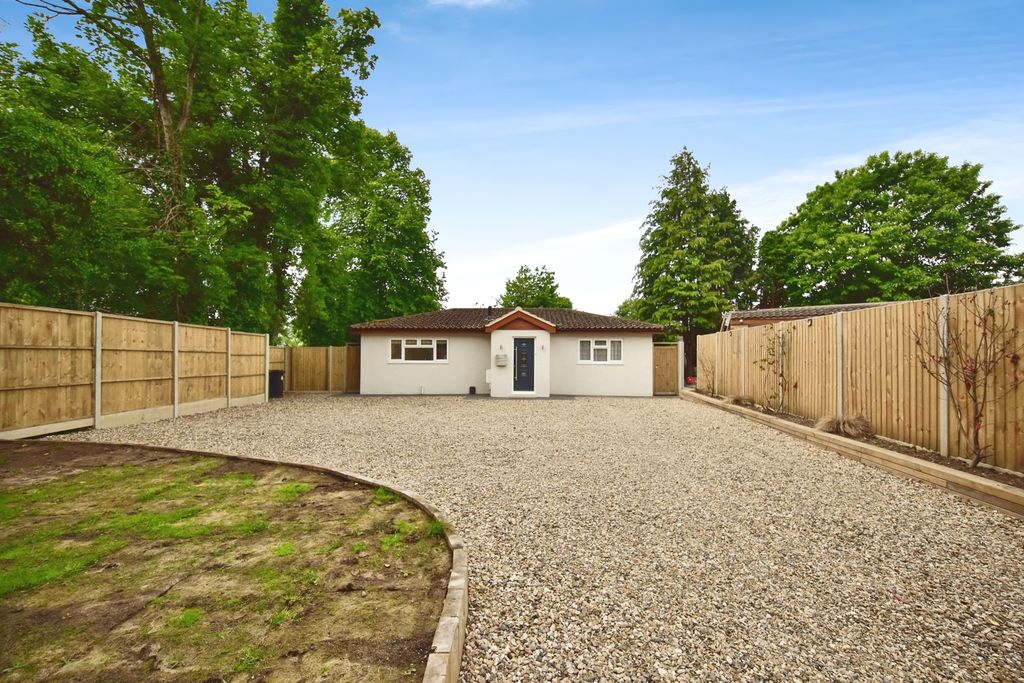 Property photo 1 of 11 Front