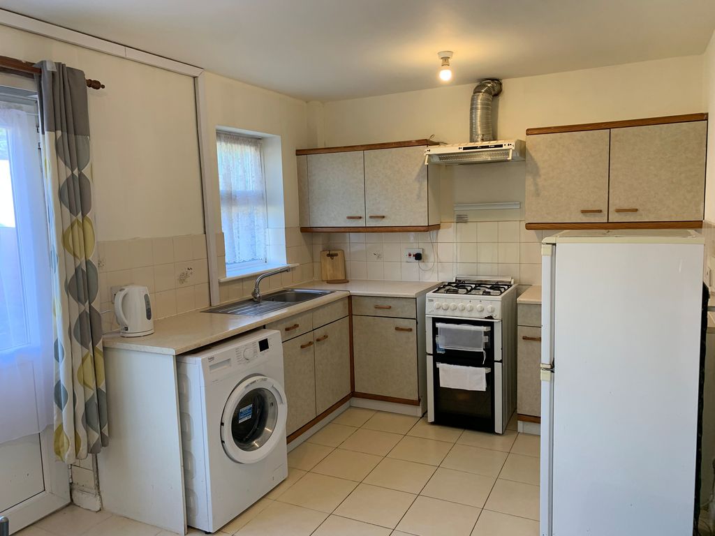 Property photo 3 of 11 Tb8