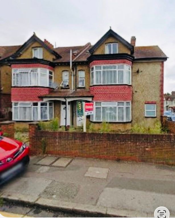 Property photo 1 of 23