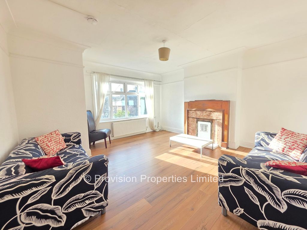 Property photo 1 of 10 Photo