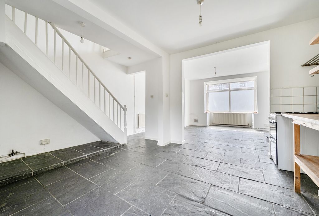 Property photo 2 of 12 1457178-10-69Fdcd...